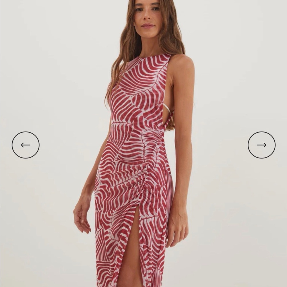 VIX - Getty long cover up - NWT -M